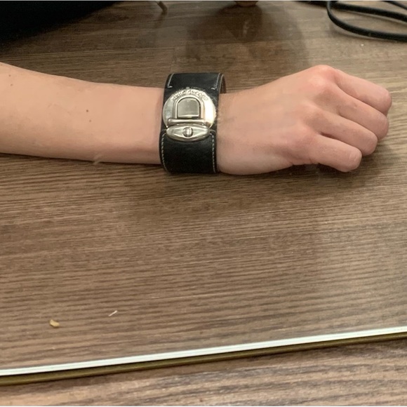 Marc Jacobs vintage leather cuff buckle bracelet - Picture 2 of 6